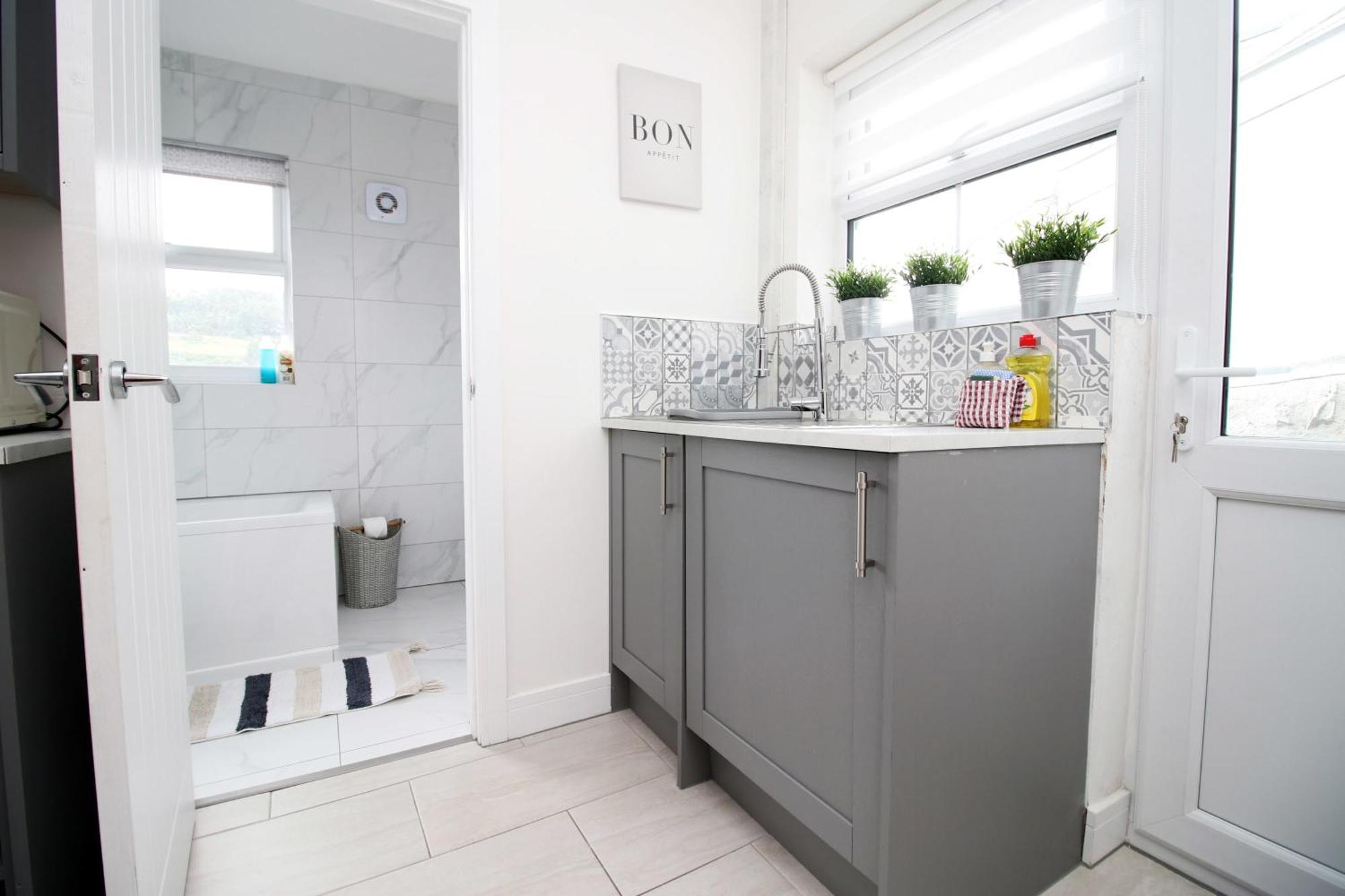Treorky Prospect Cottage Fabulous Home In Stunning Rhondda Valley By Staystaycations מראה חיצוני תמונה